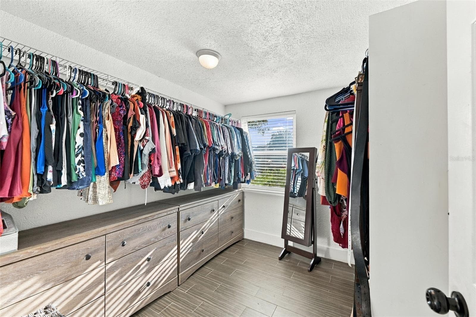 Single Family Residence at 1684 CORAL WAY, LARGO, photo 11 of 56