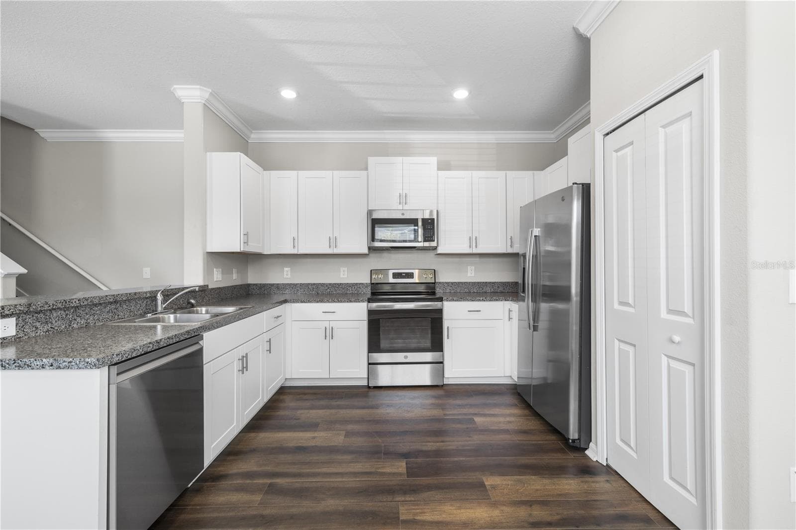 Townhouse at 23281 WILLOW GLEN WAY, LUTZ, photo 16 of 64