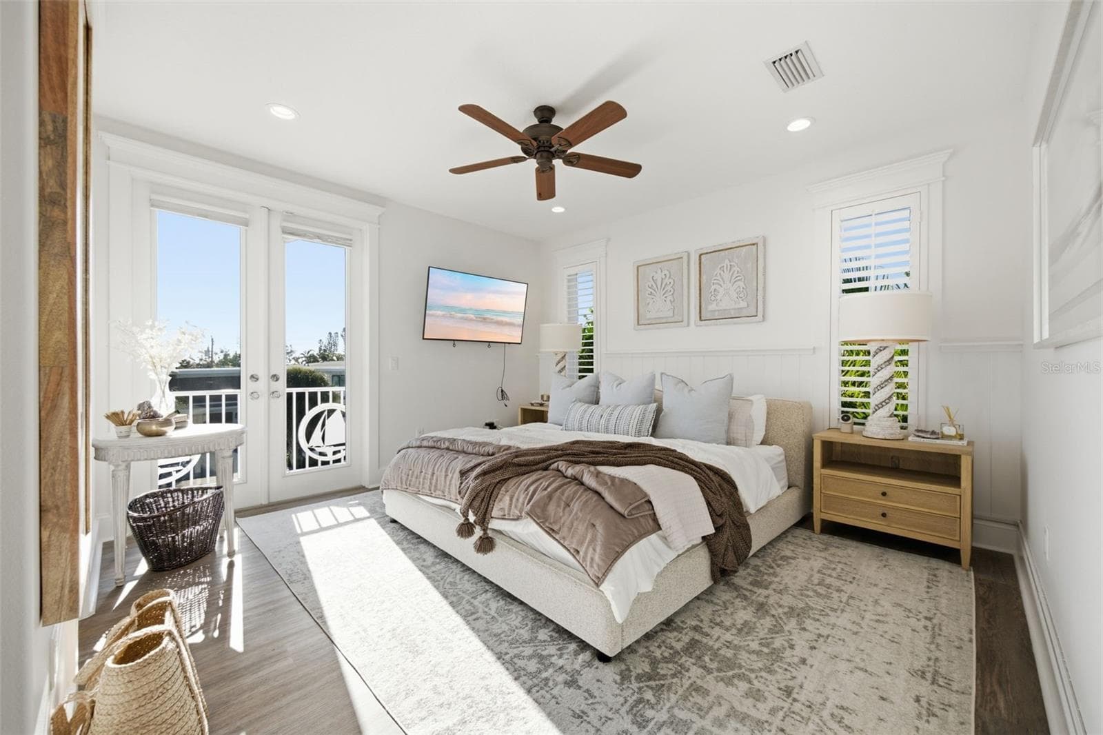 second floor ensuite - 3014 AVENUE E, HOLMES BEACH