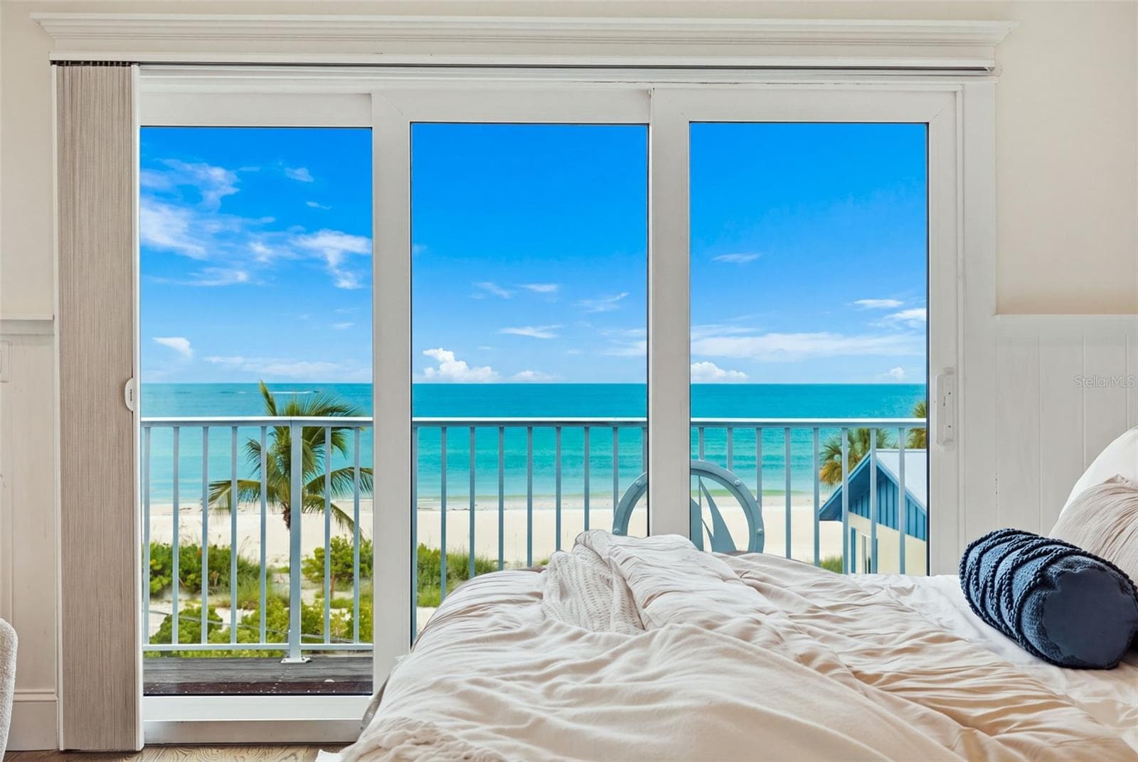 second floor ensuite - 3014 AVENUE E, HOLMES BEACH