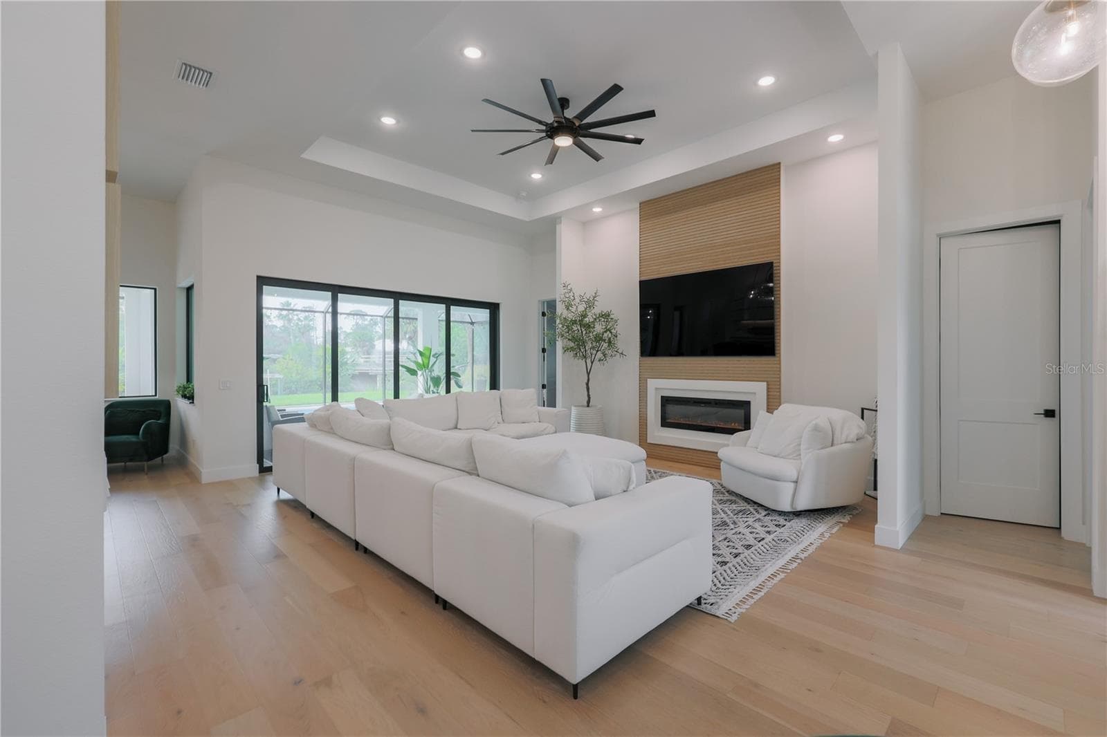 Single Family Residence at 1015 HOFFER ST, PORT CHARLOTTE, photo 13 of 46