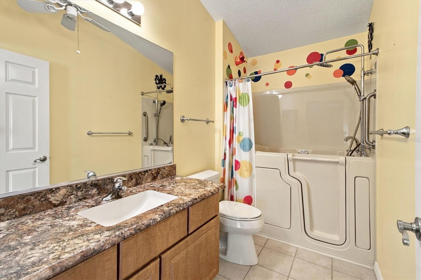 Villa at 1075 BURNETTOWN PL, THE VILLAGES, photo 20 of 30