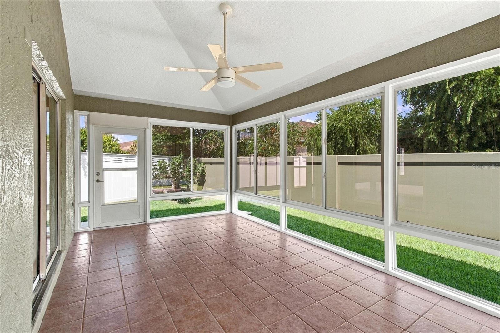 Villa at 1075 BURNETTOWN PL, THE VILLAGES, photo 21 of 30