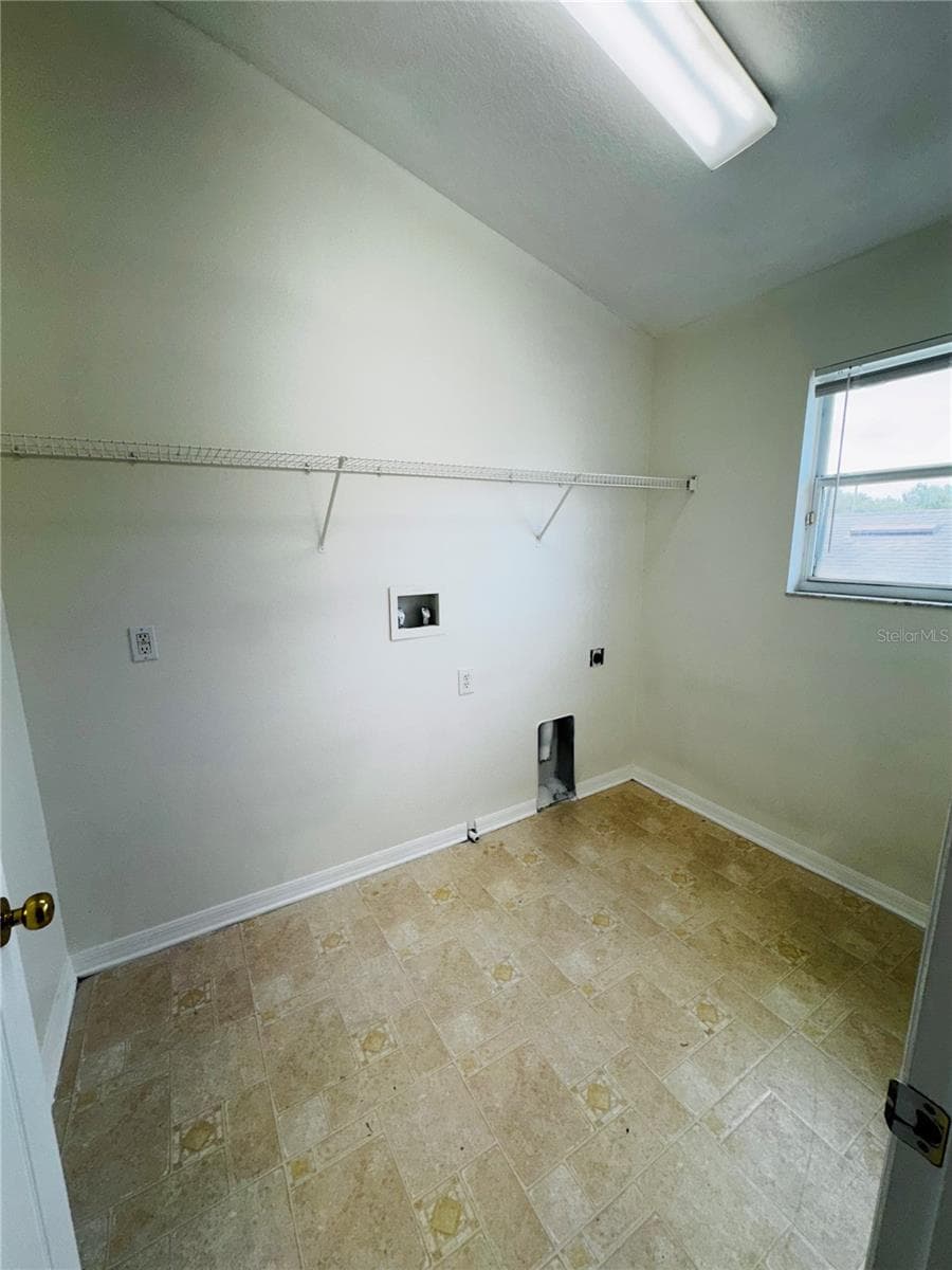 Single Family Residence at 890 MCINNIS CT, KISSIMMEE, photo 14 of 30