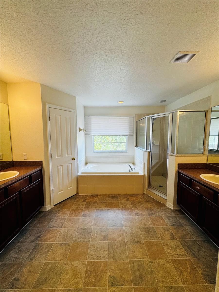 Single Family Residence at 890 MCINNIS CT, KISSIMMEE, photo 21 of 30