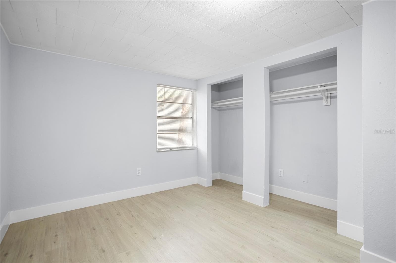 Quadruplex at 12703 N 15TH ST, TAMPA, photo 5 of 16