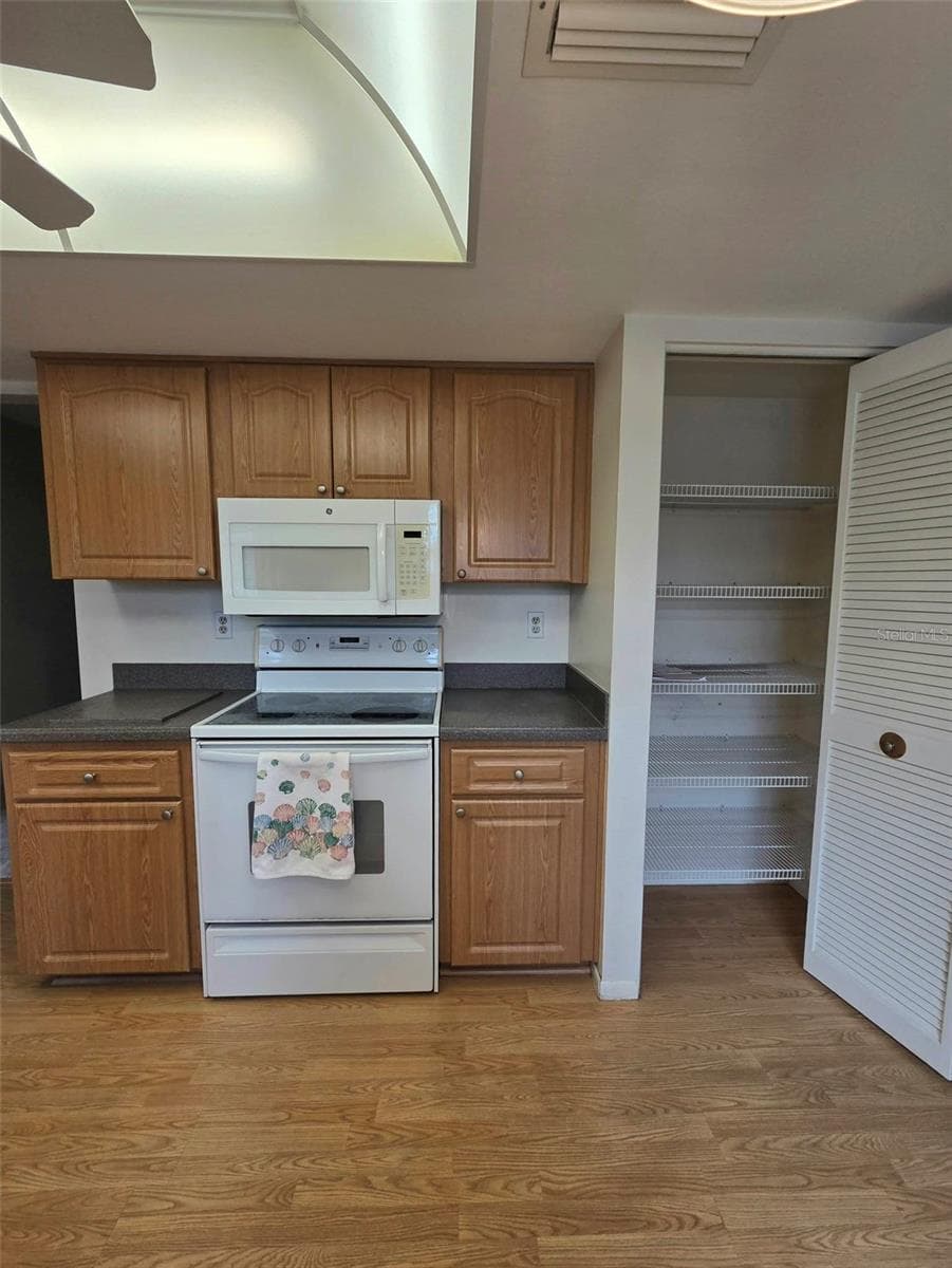 Single Family Residence at 10641 TONAPA LOOP, PORT RICHEY, photo 4 of 25