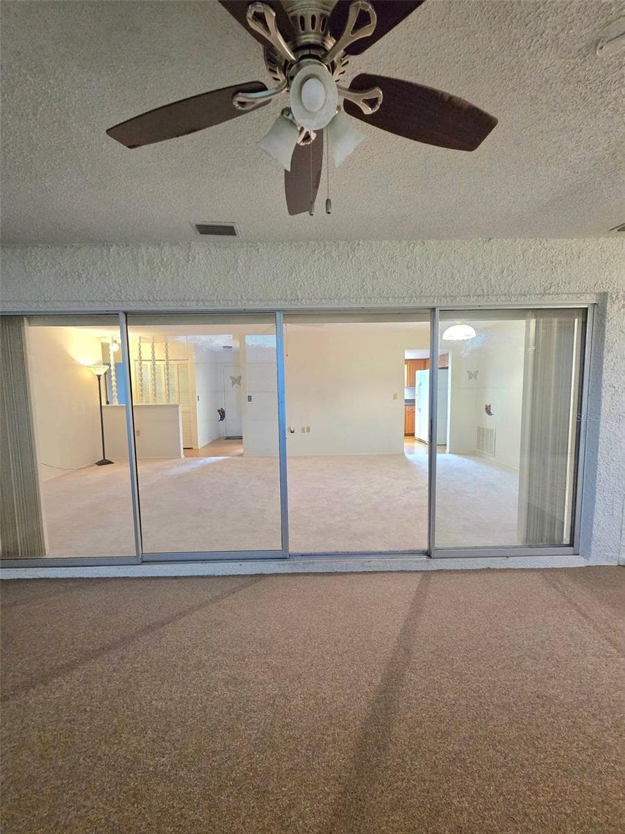 Enclosed AC/Vented Lanai - 10641 TONAPA LOOP, PORT RICHEY