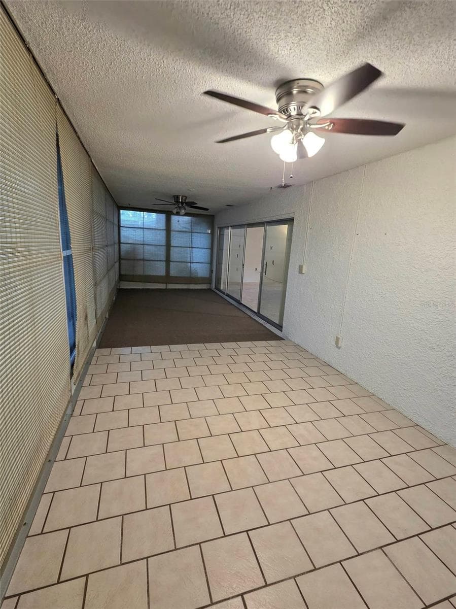 Enclosed AC/Vented Lanai - 10641 TONAPA LOOP, PORT RICHEY