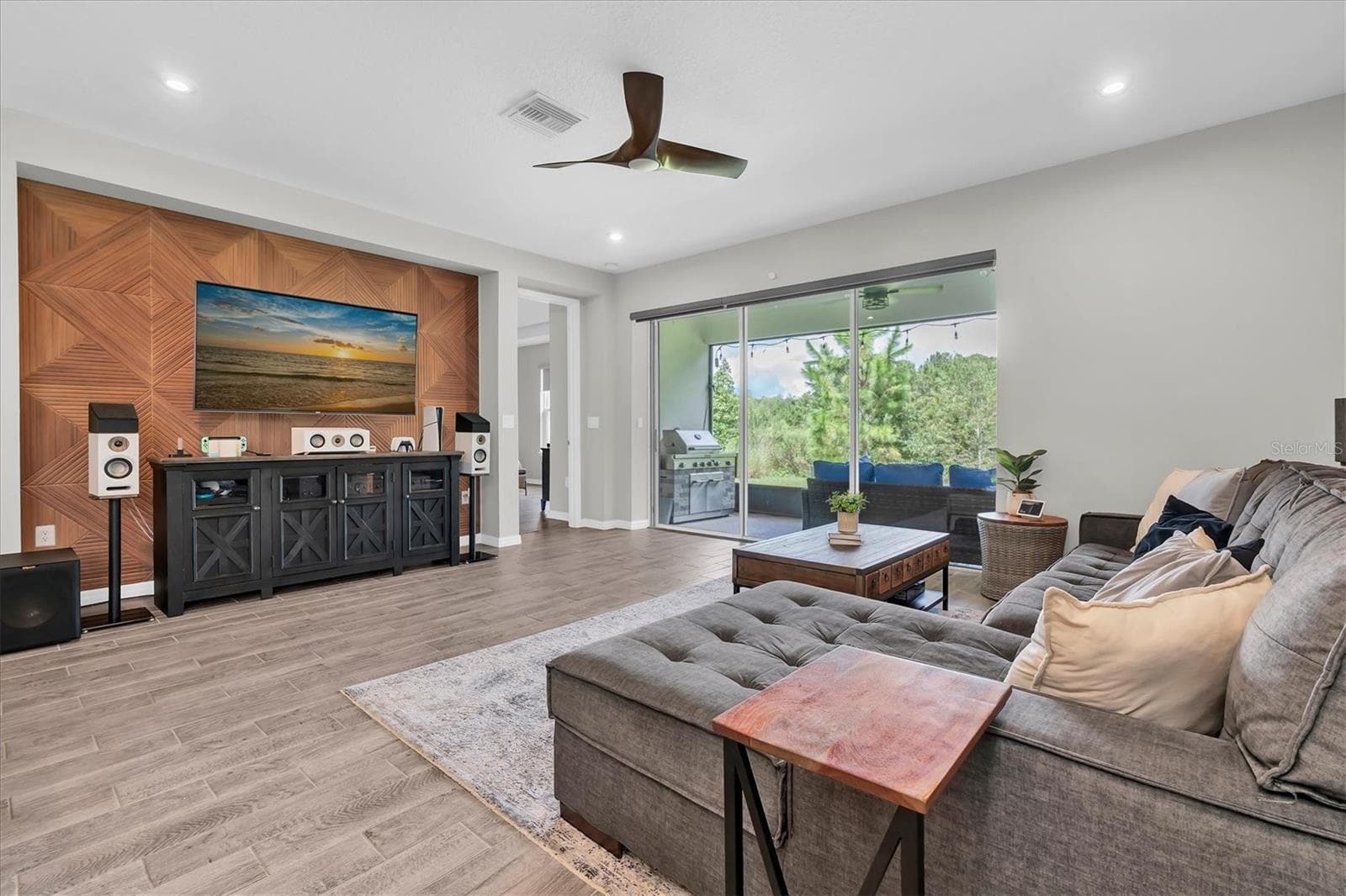 LIVING ROOM - 13659 STANSIL AVE, ODESSA