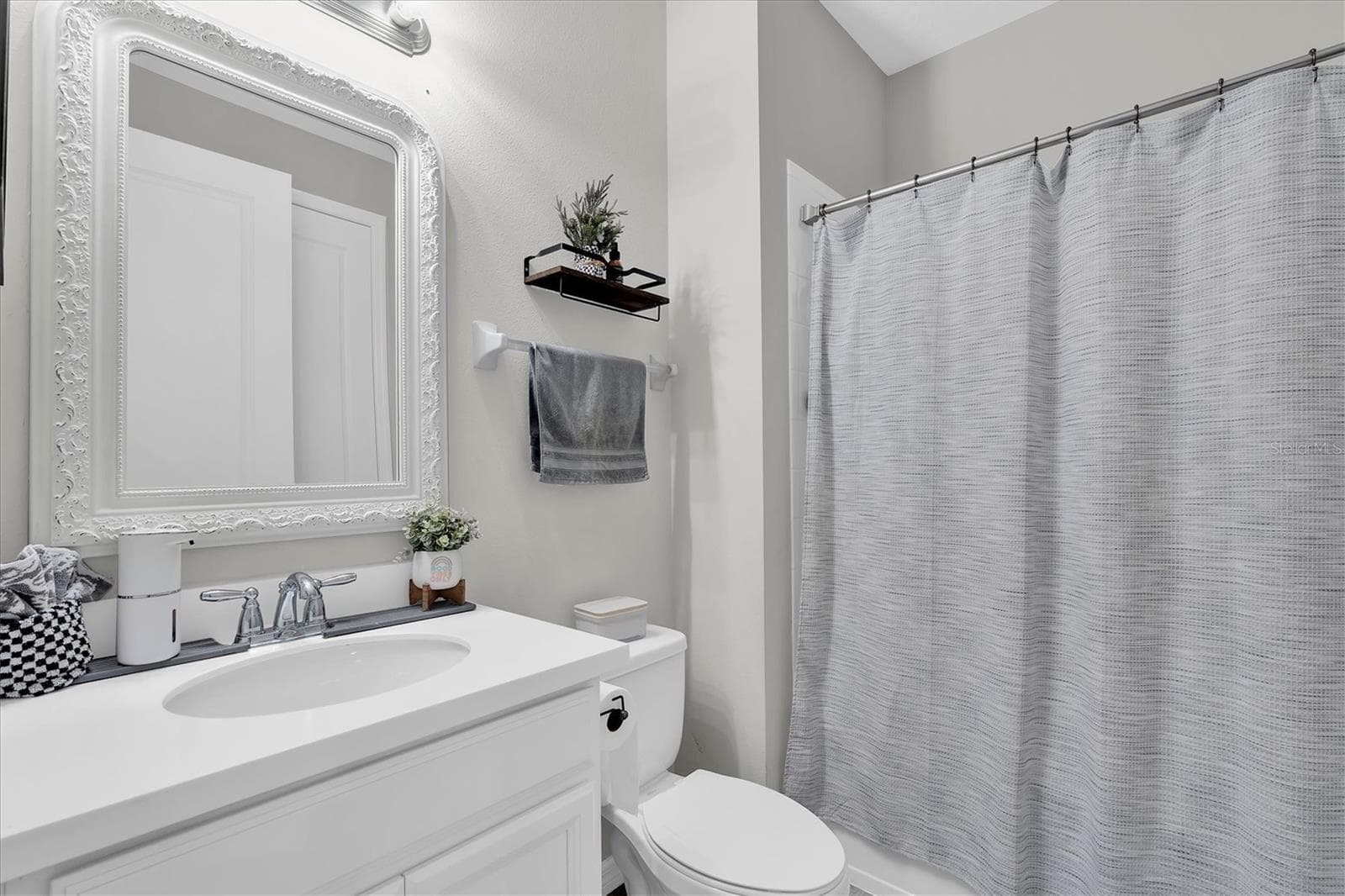 BATH 2 - 13659 STANSIL AVE, ODESSA