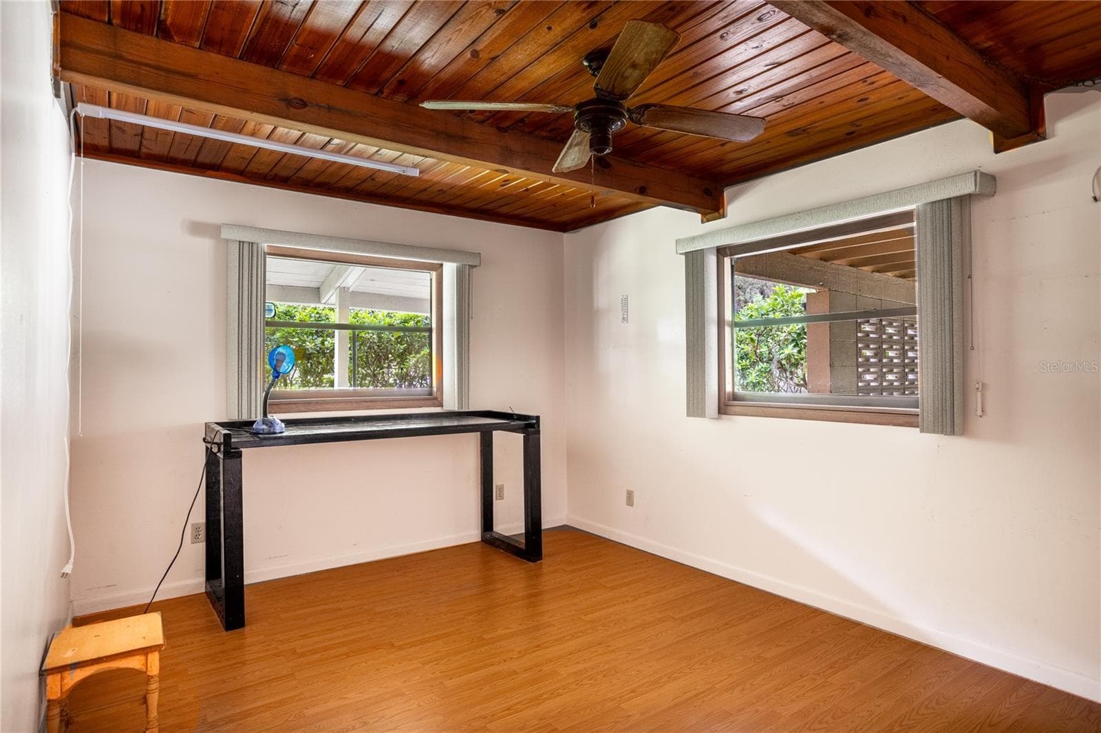 Single Family Residence at 122 COWPEN LN, HAWTHORNE, photo 21 of 68