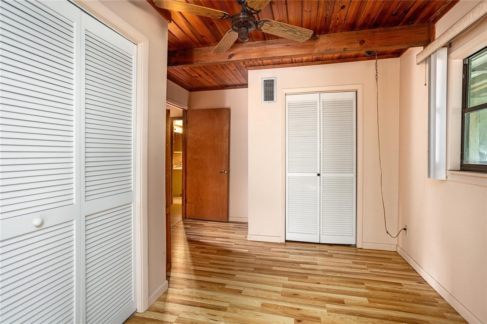 Single Family Residence at 122 COWPEN LN, HAWTHORNE, photo 28 of 68