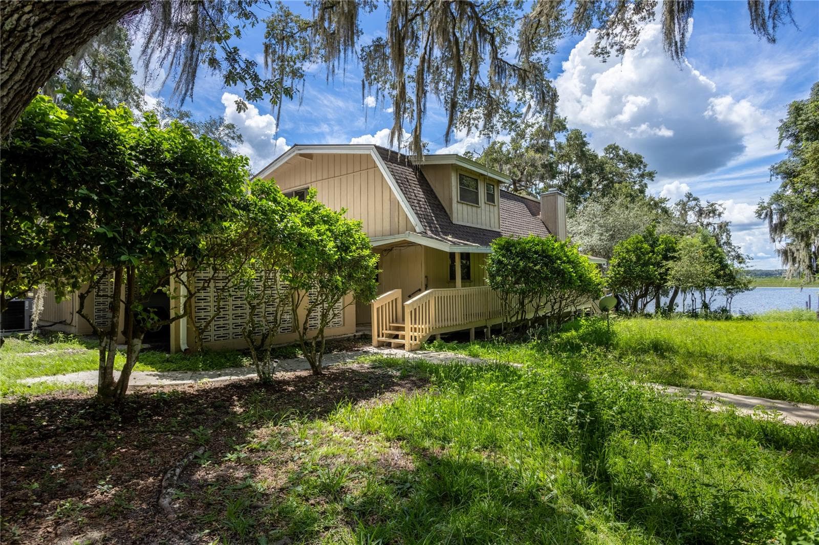 Single Family Residence at 122 COWPEN LN, HAWTHORNE, photo 68 of 68