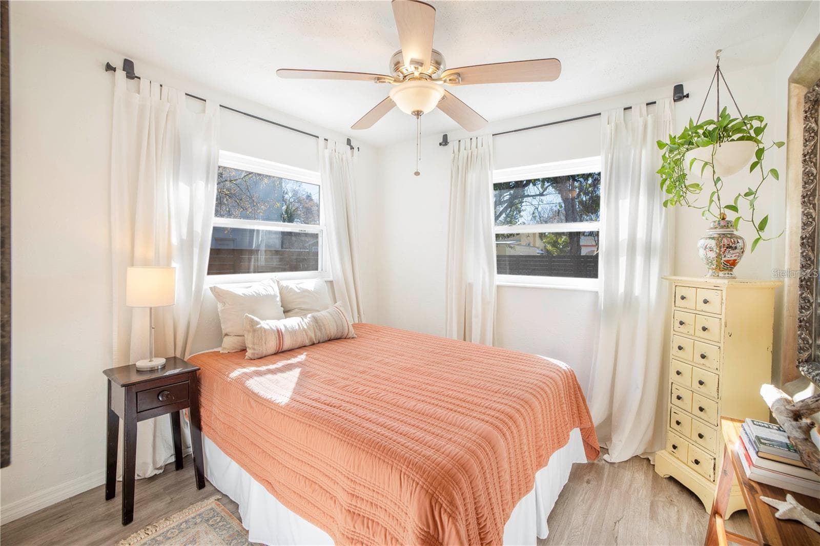 Single Family Residence at 2400 46TH ST S, ST PETERSBURG, photo 12 of 33