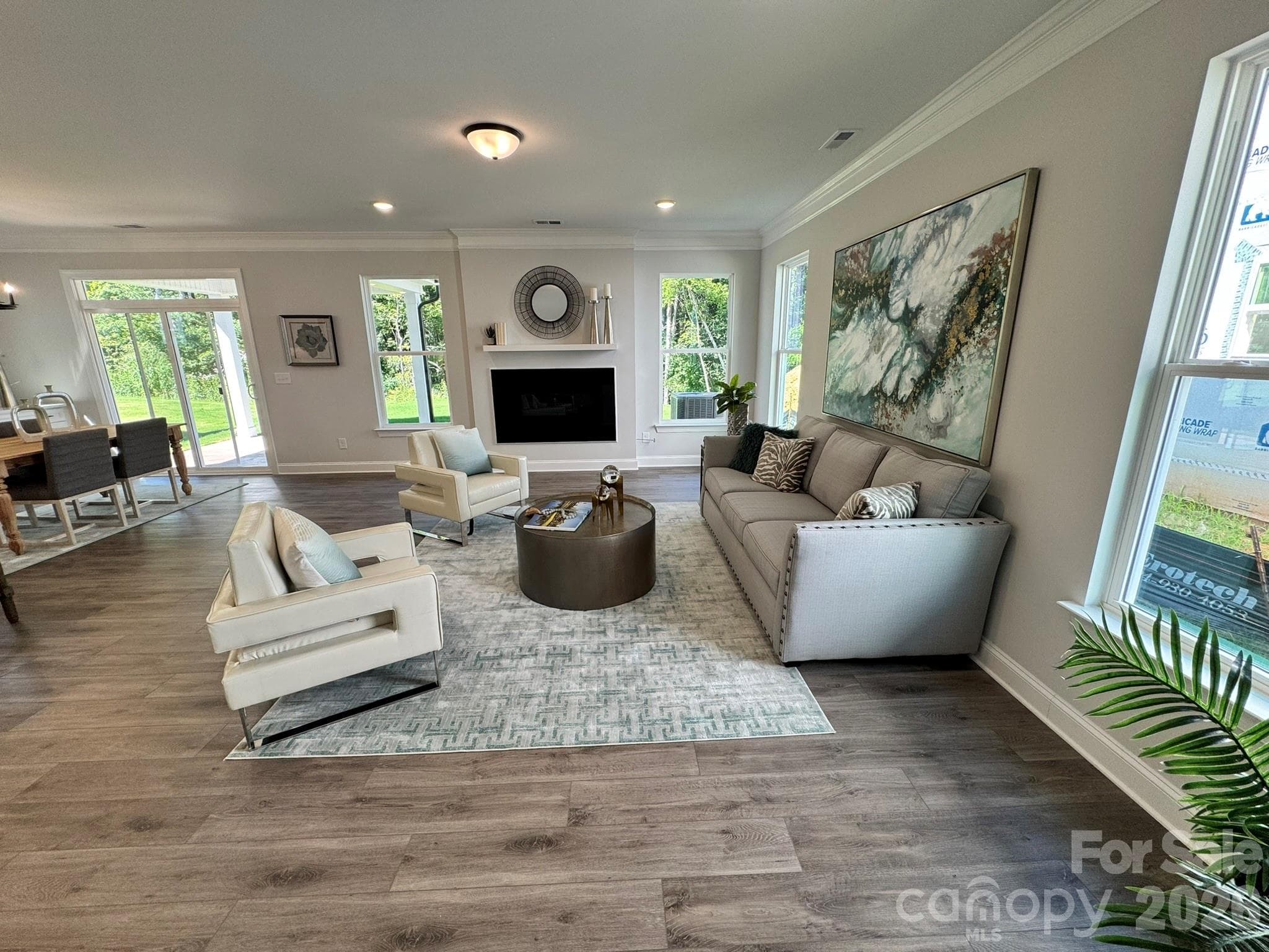 Family Room - Charlotte