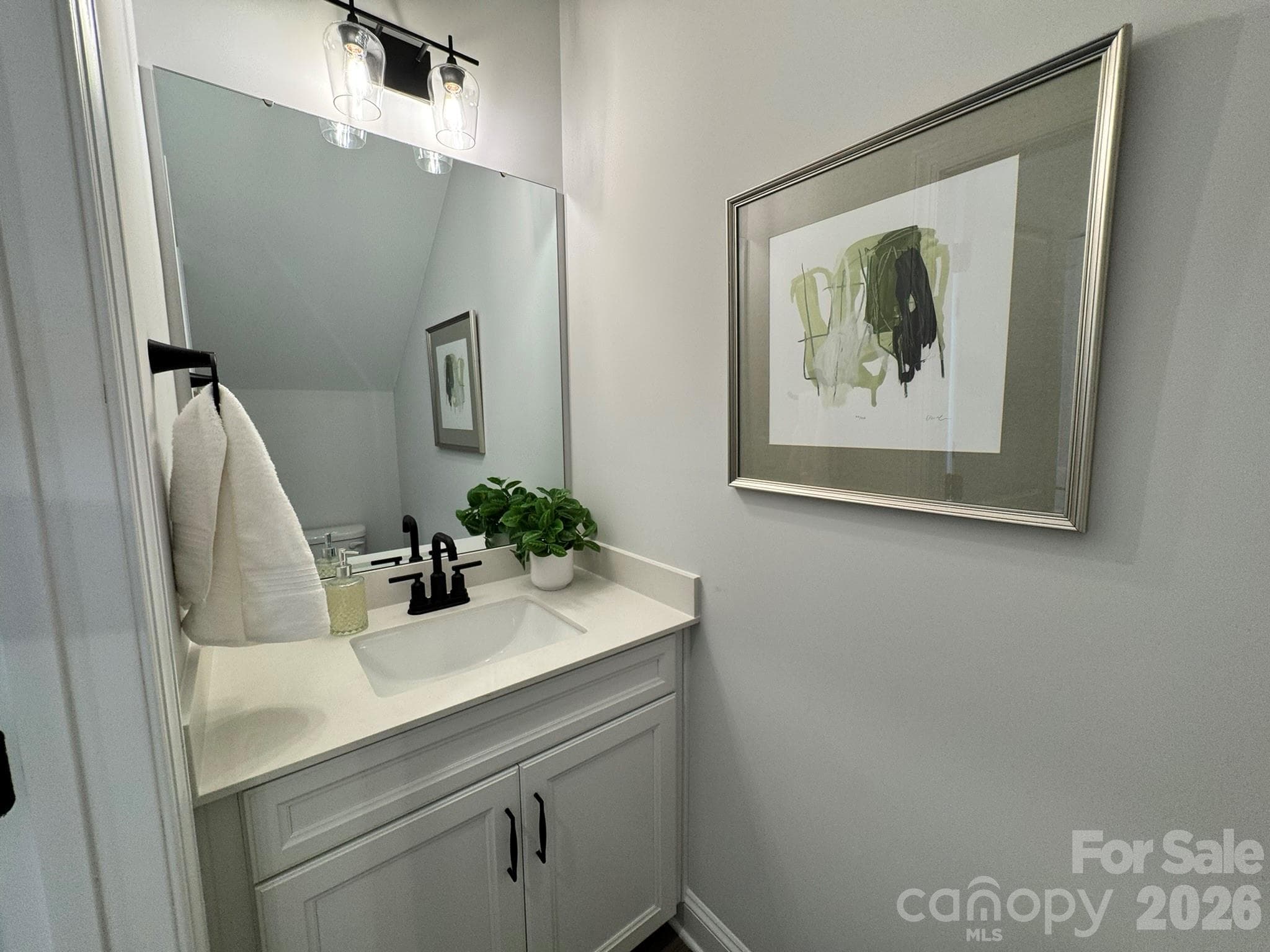 Powder Bath - Charlotte