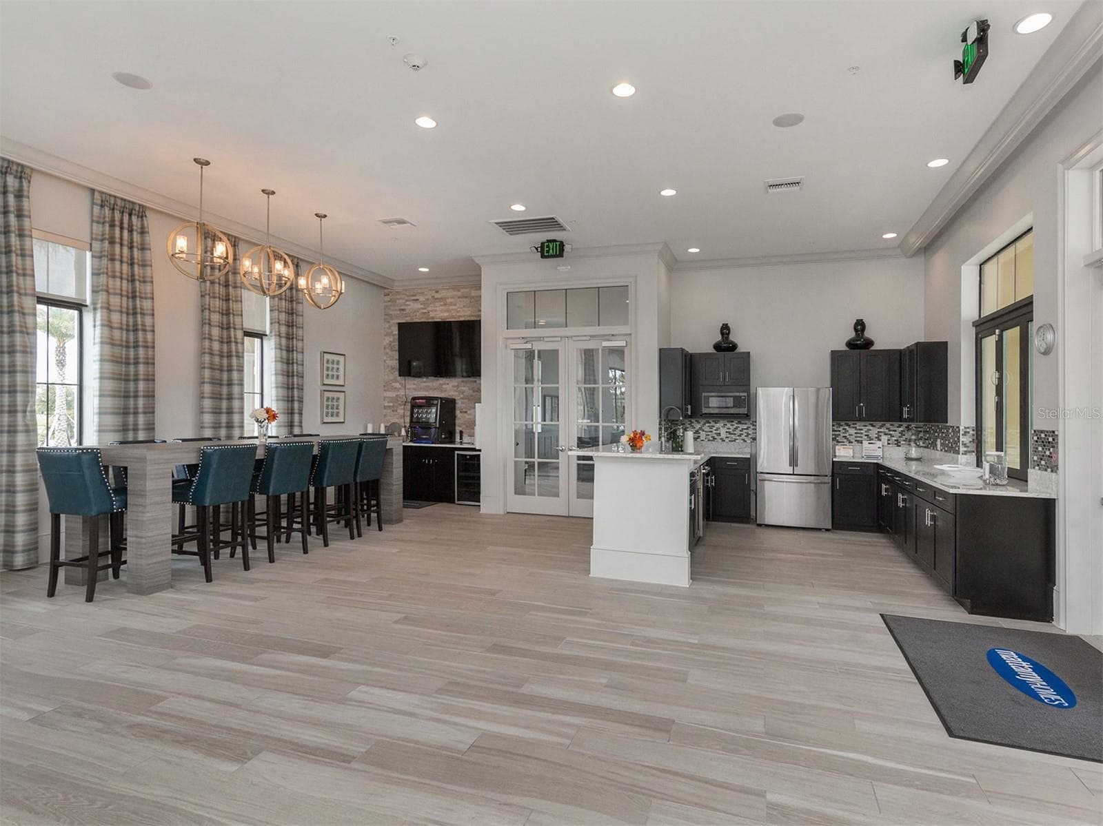 Single Family Residence at 20261 SYMPHONY PL, VENICE, photo 39 of 89
