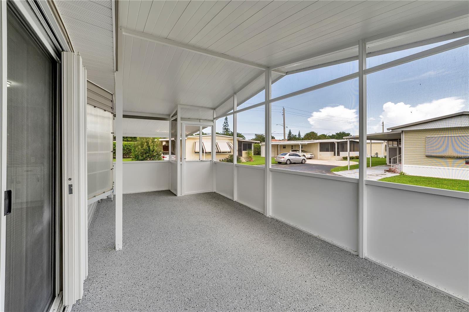 Manufactured Home at 52008 FLORINADA, BOYNTON BEACH, photo 12 of 29