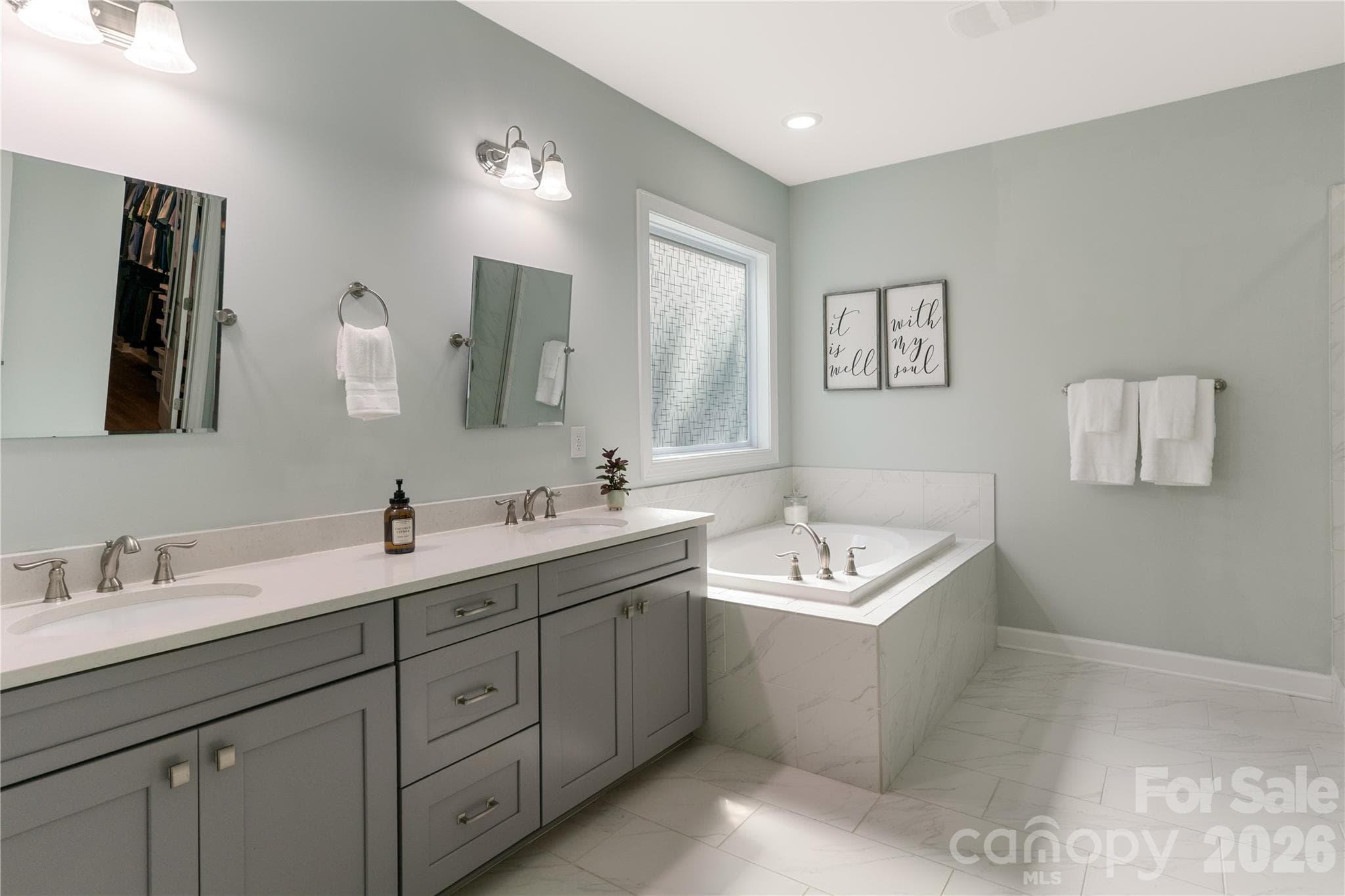 Single Family Residence at 5487 Sapwood Court, Denver, photo 17 of 48