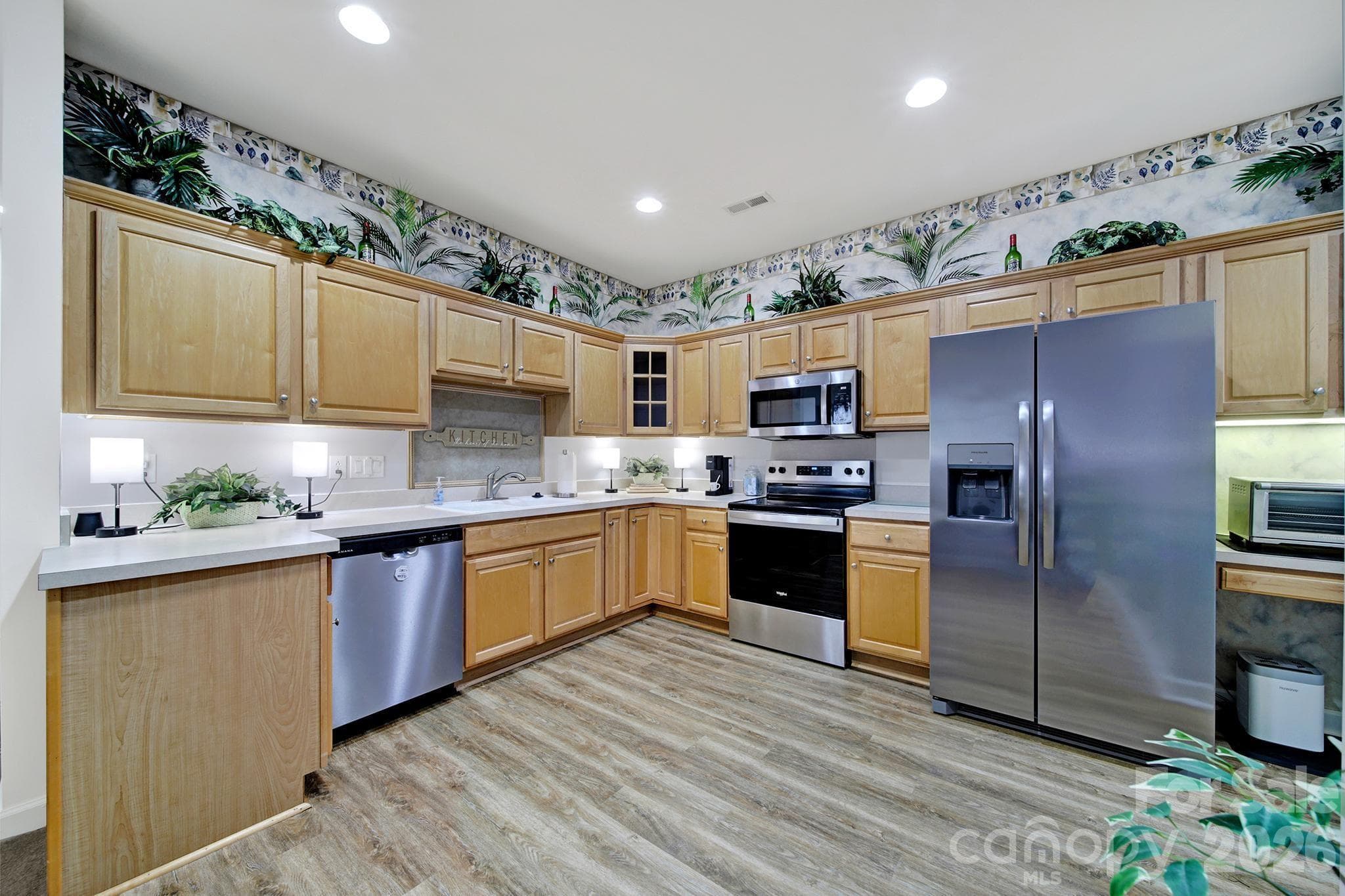 Condominium at 8368 Windsor Ridge Drive, Charlotte, photo 15 of 34