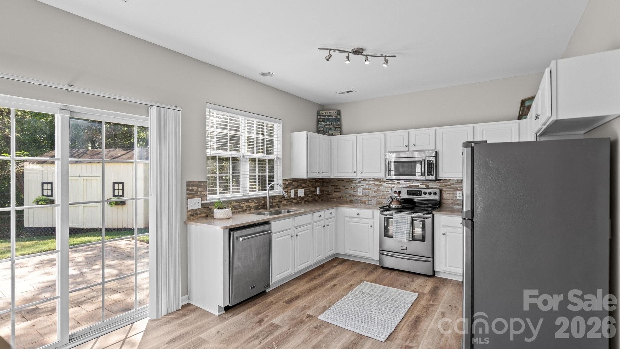 Single Family Residence at 9420 Hillston Ridge Road, Huntersville, photo 18 of 46