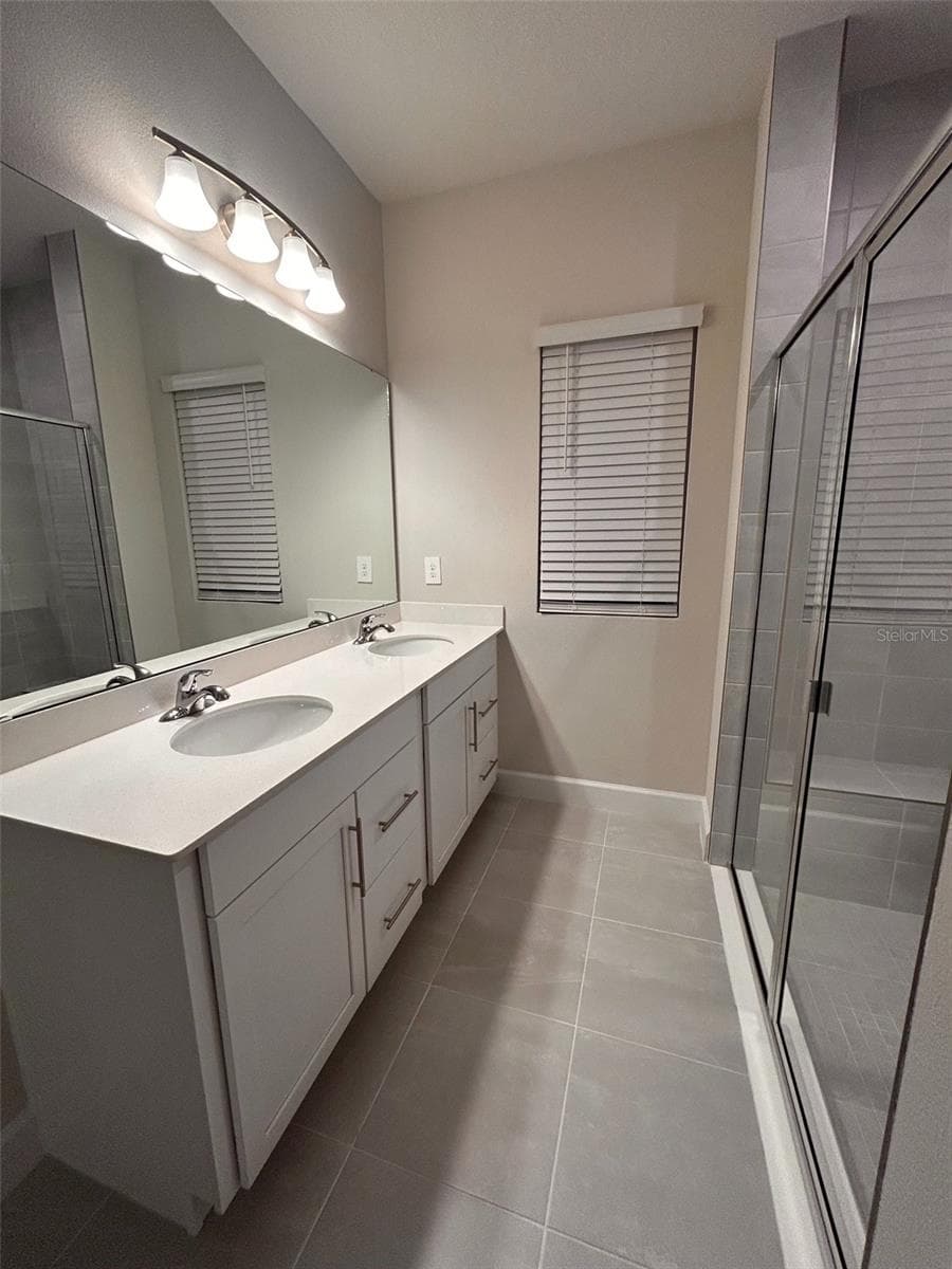Single Family Residence at 16426 QUEEN PALM DR, PORT CHARLOTTE, photo 4 of 10