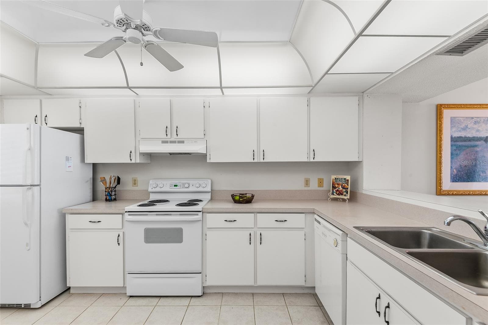 KITCHEN - 1776 6TH ST NW #304, WINTER HAVEN