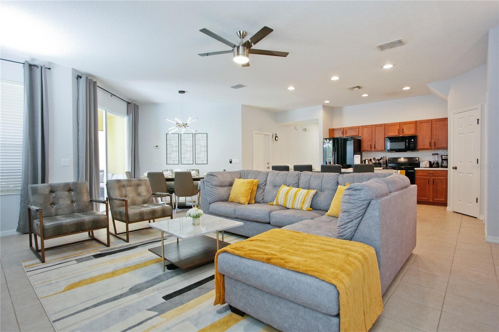Single Family Residence at 231 LAS FUENTES DR, KISSIMMEE, photo 32 of 38