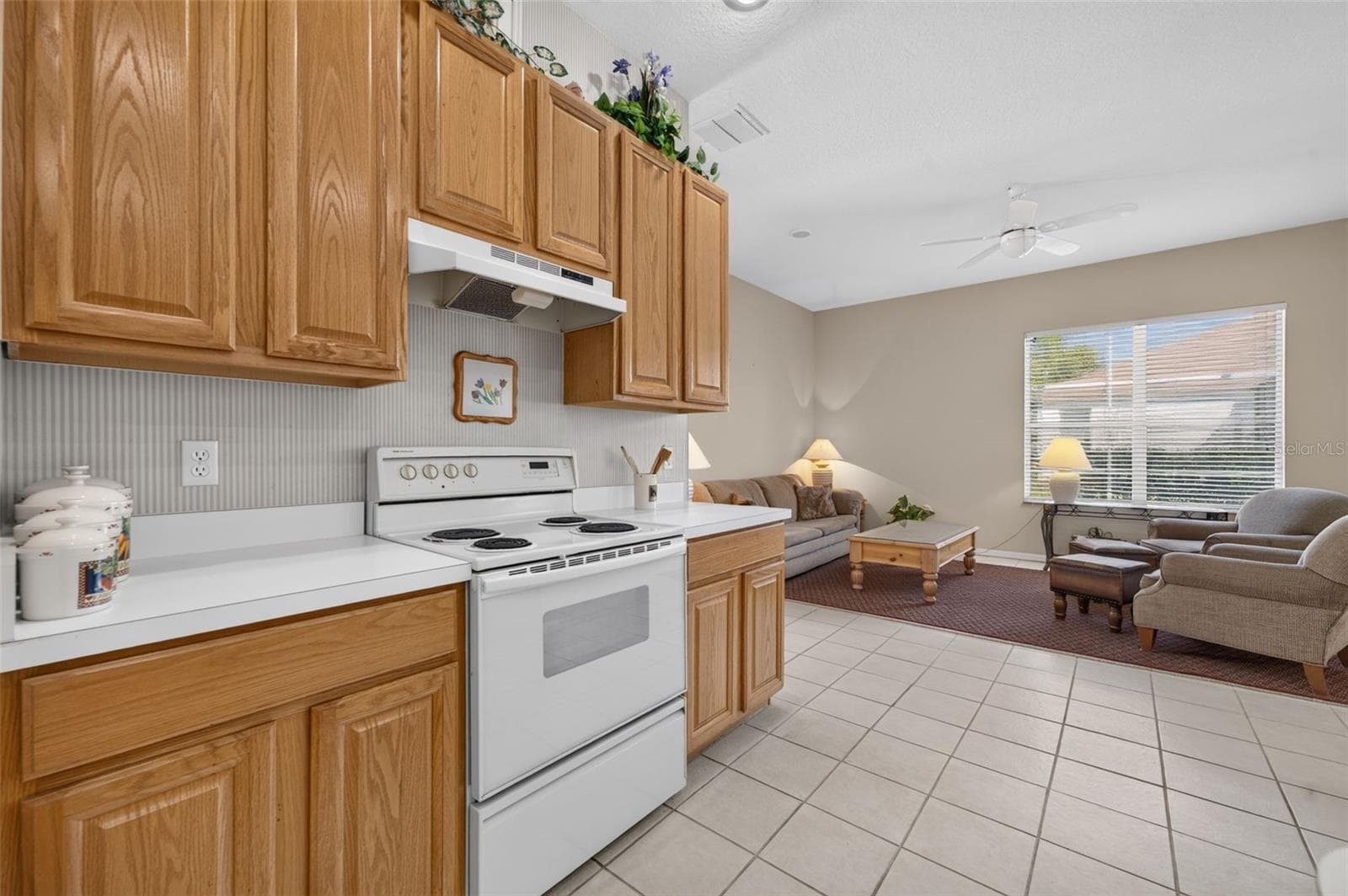 Single Family Residence at 106 SOUTHERN PINE WAY, DAVENPORT, photo 14 of 47