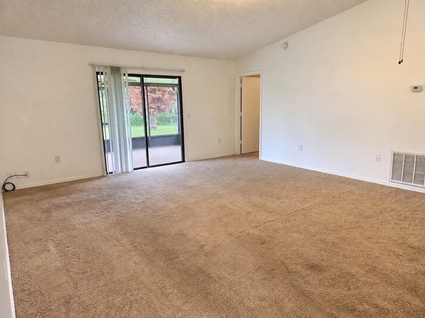 Living Area - 2581 ALBURY AVE, DELTONA