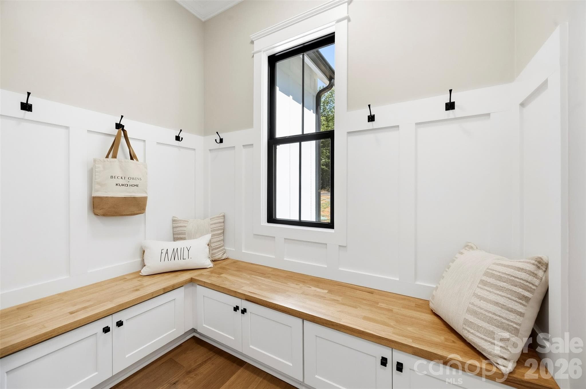 Mudroom/drop zone at garage door entrance/hallway. - 3515 Capricorn Road, Lancaster
