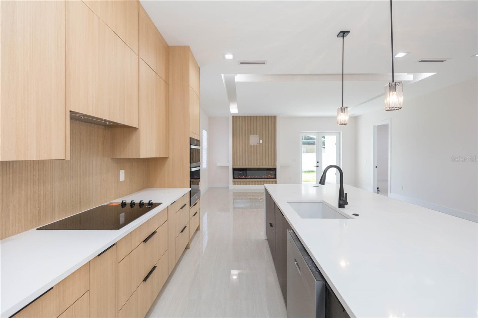 Single Family Residence at 7205 N LOIS AVE, TAMPA, photo 15 of 54
