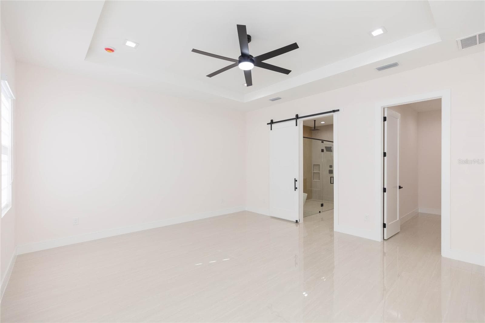 Single Family Residence at 7205 N LOIS AVE, TAMPA, photo 33 of 54