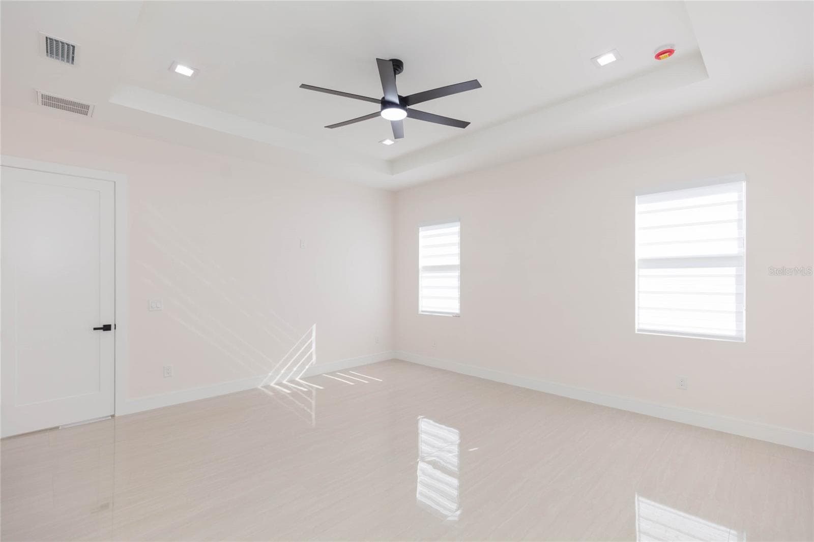Single Family Residence at 7205 N LOIS AVE, TAMPA, photo 35 of 54