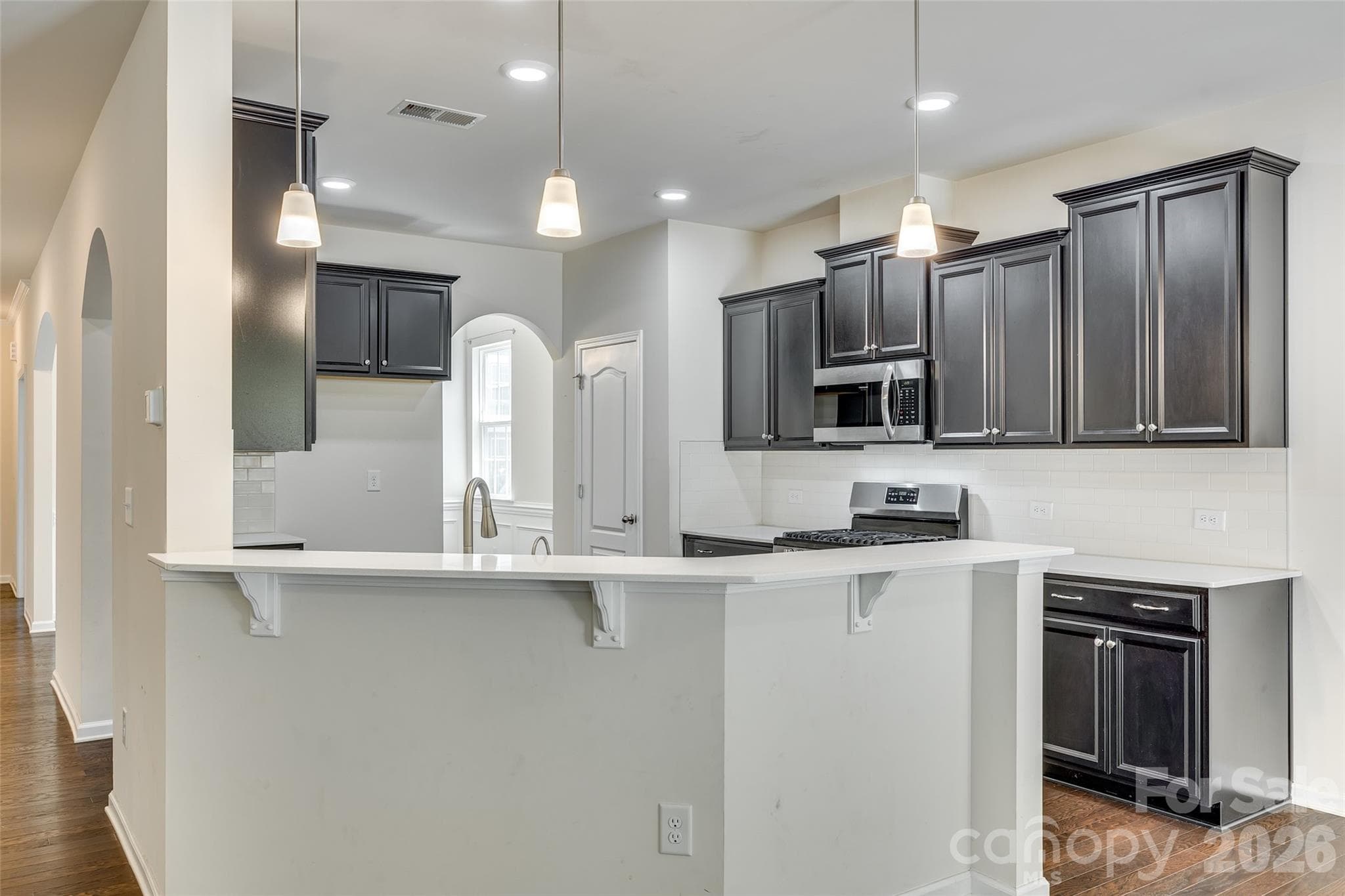 Single Family Residence at 910 Ashton Oak Court, Fort Mill, photo 11 of 48