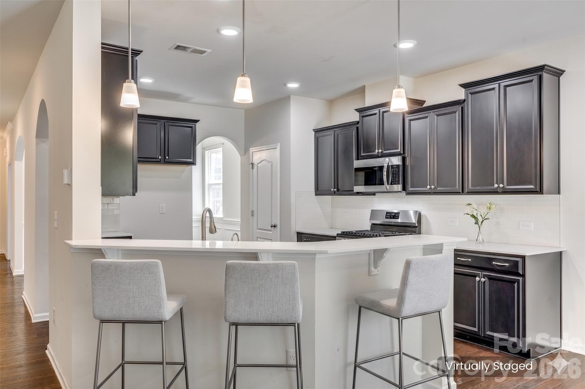 Single Family Residence at 910 Ashton Oak Court, Fort Mill, photo 12 of 48