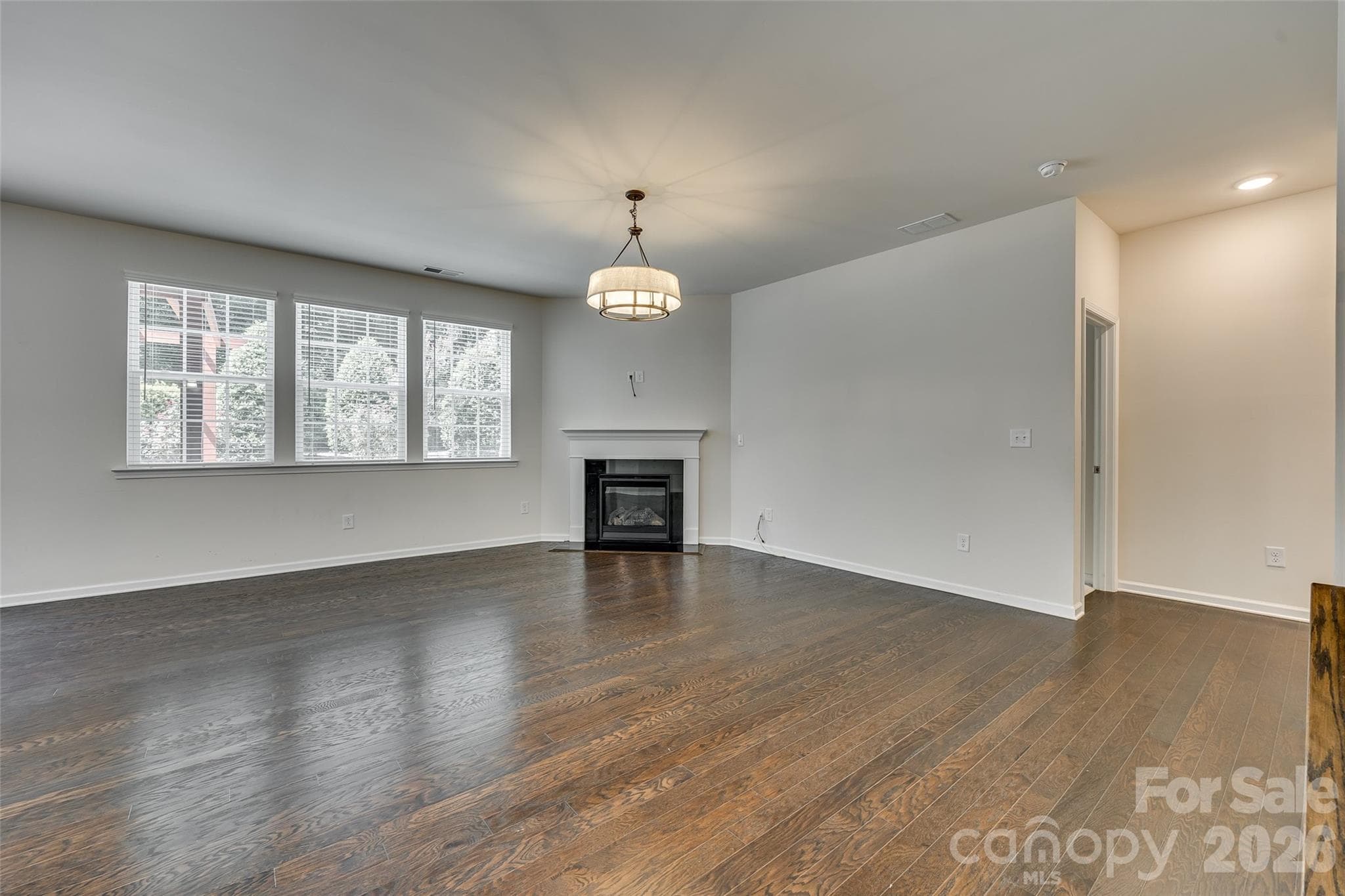 Single Family Residence at 910 Ashton Oak Court, Fort Mill, photo 19 of 48