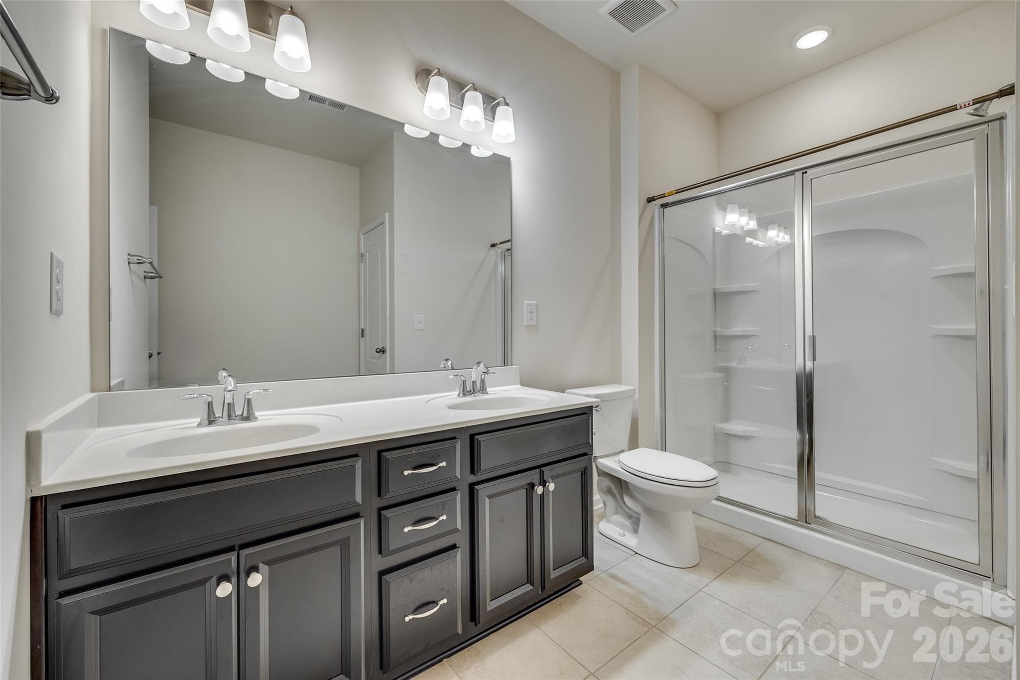 Single Family Residence at 910 Ashton Oak Court, Fort Mill, photo 24 of 48