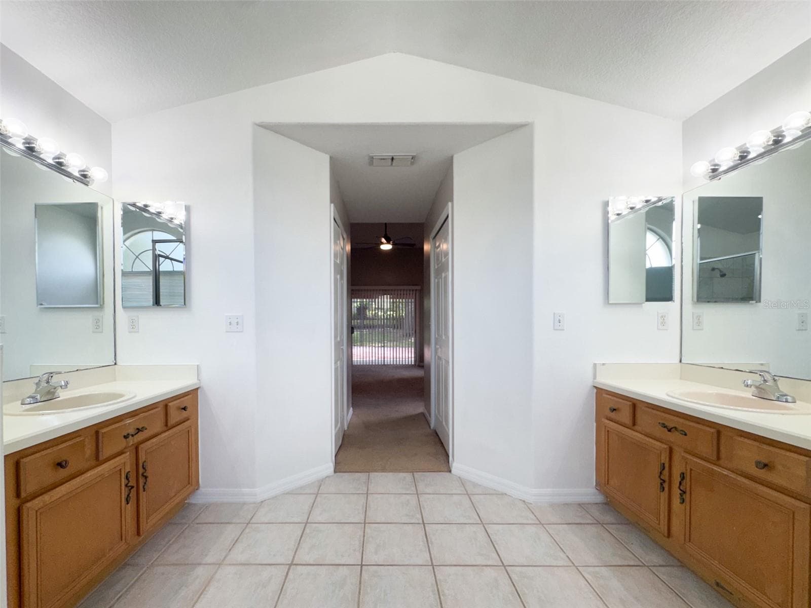 Single Family Residence at 14706 PEPPERMILL TRL, CLERMONT, photo 12 of 32