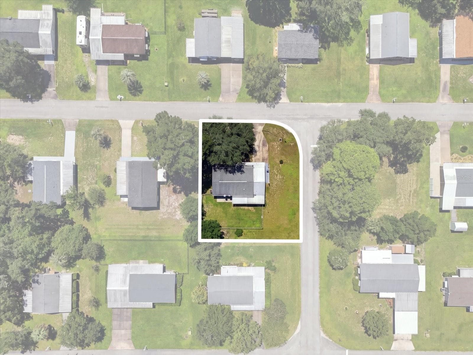 Single Family Residence at 9115 SW 104TH LN, OCALA, photo 3 of 47