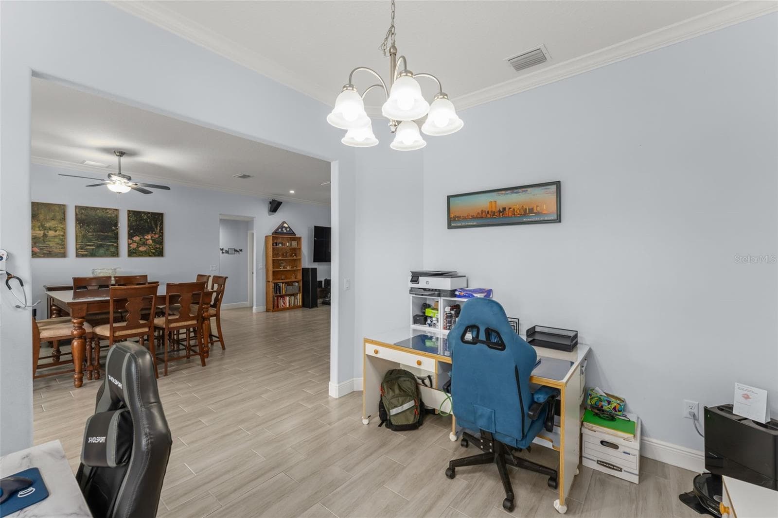 Single Family Residence at 18826 REYNOLDS PKWY, ORLANDO, photo 9 of 59