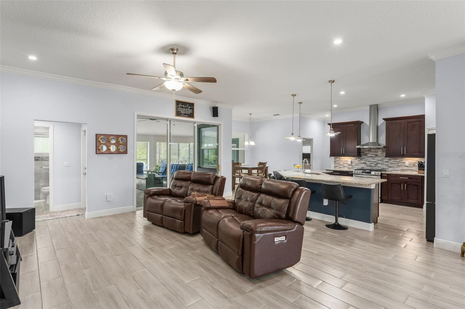 Single Family Residence at 18826 REYNOLDS PKWY, ORLANDO, photo 11 of 59