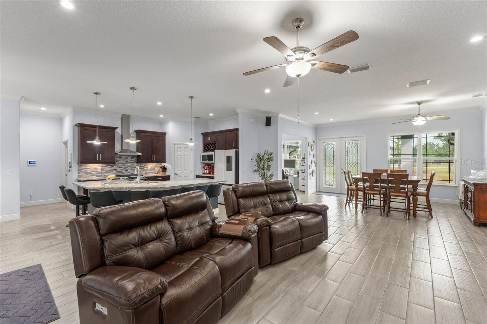 Single Family Residence at 18826 REYNOLDS PKWY, ORLANDO, photo 12 of 59