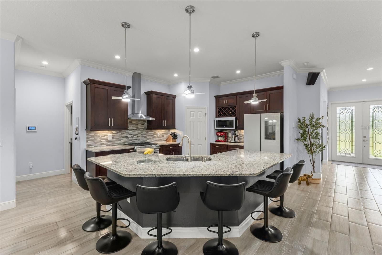 Single Family Residence at 18826 REYNOLDS PKWY, ORLANDO, photo 14 of 59