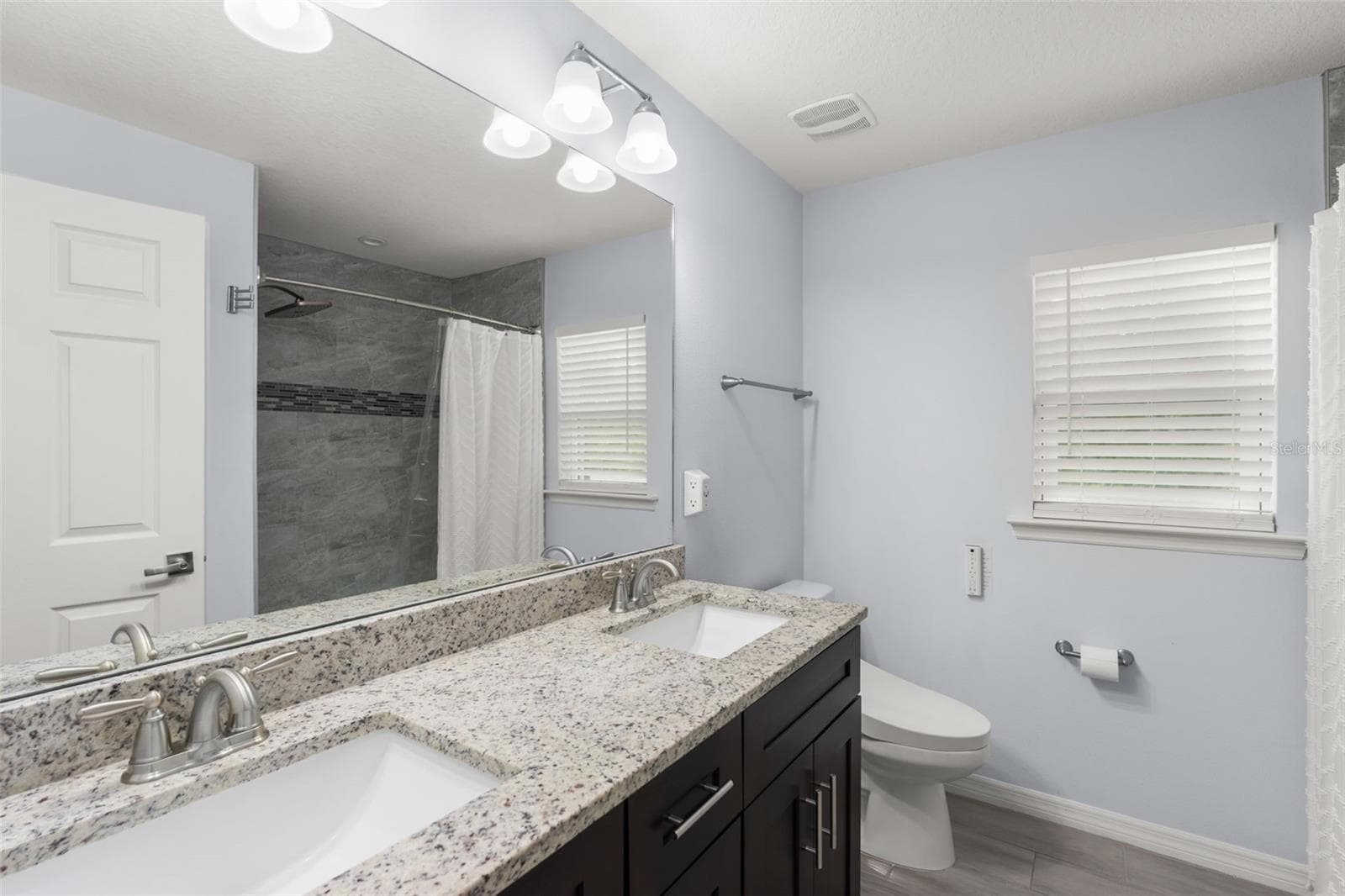 Single Family Residence at 18826 REYNOLDS PKWY, ORLANDO, photo 35 of 59