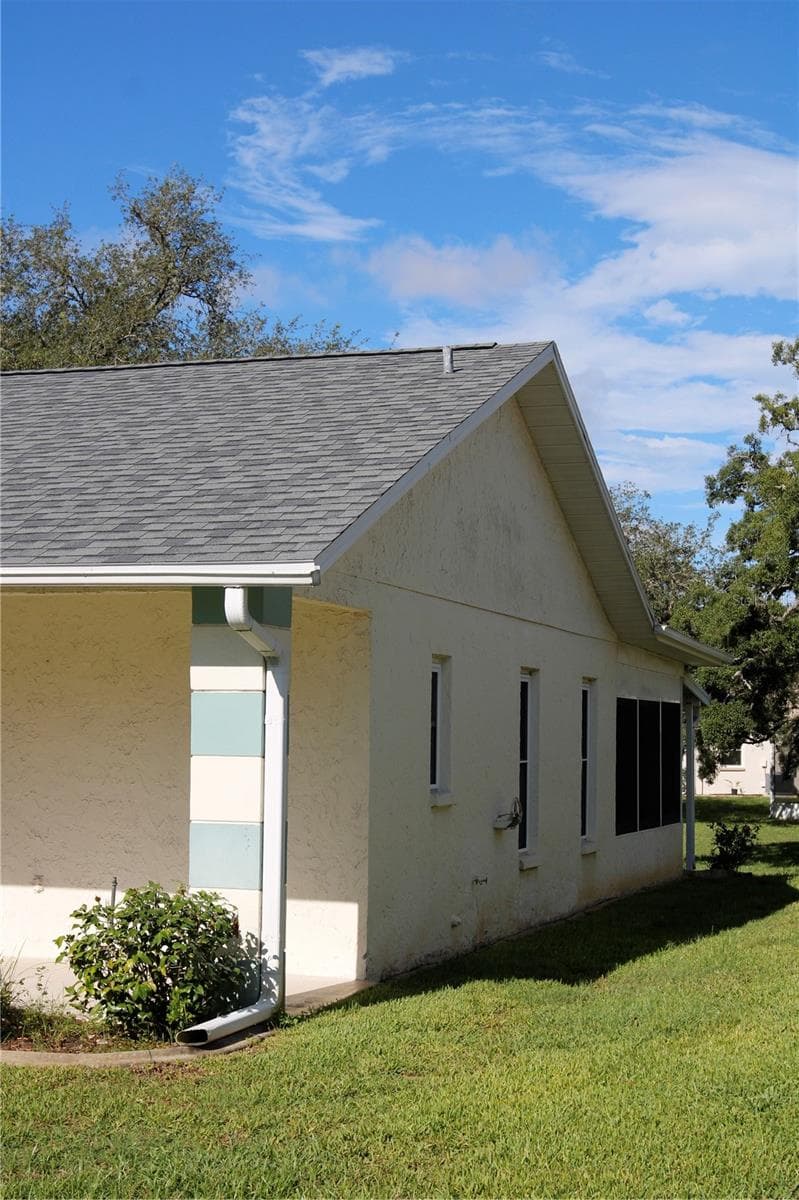 Single Family Residence at 10749 FALLEN LEAF LN, PORT RICHEY, photo 2 of 70