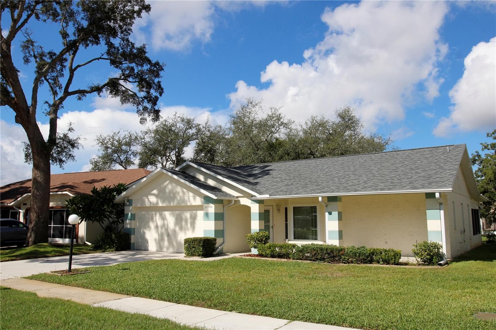 Single Family Residence at 10749 FALLEN LEAF LN, PORT RICHEY, photo 6 of 70