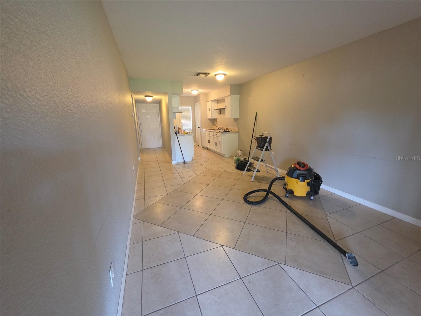 Townhouse at 1615 TERRACE DR, SANFORD, photo 14 of 17
