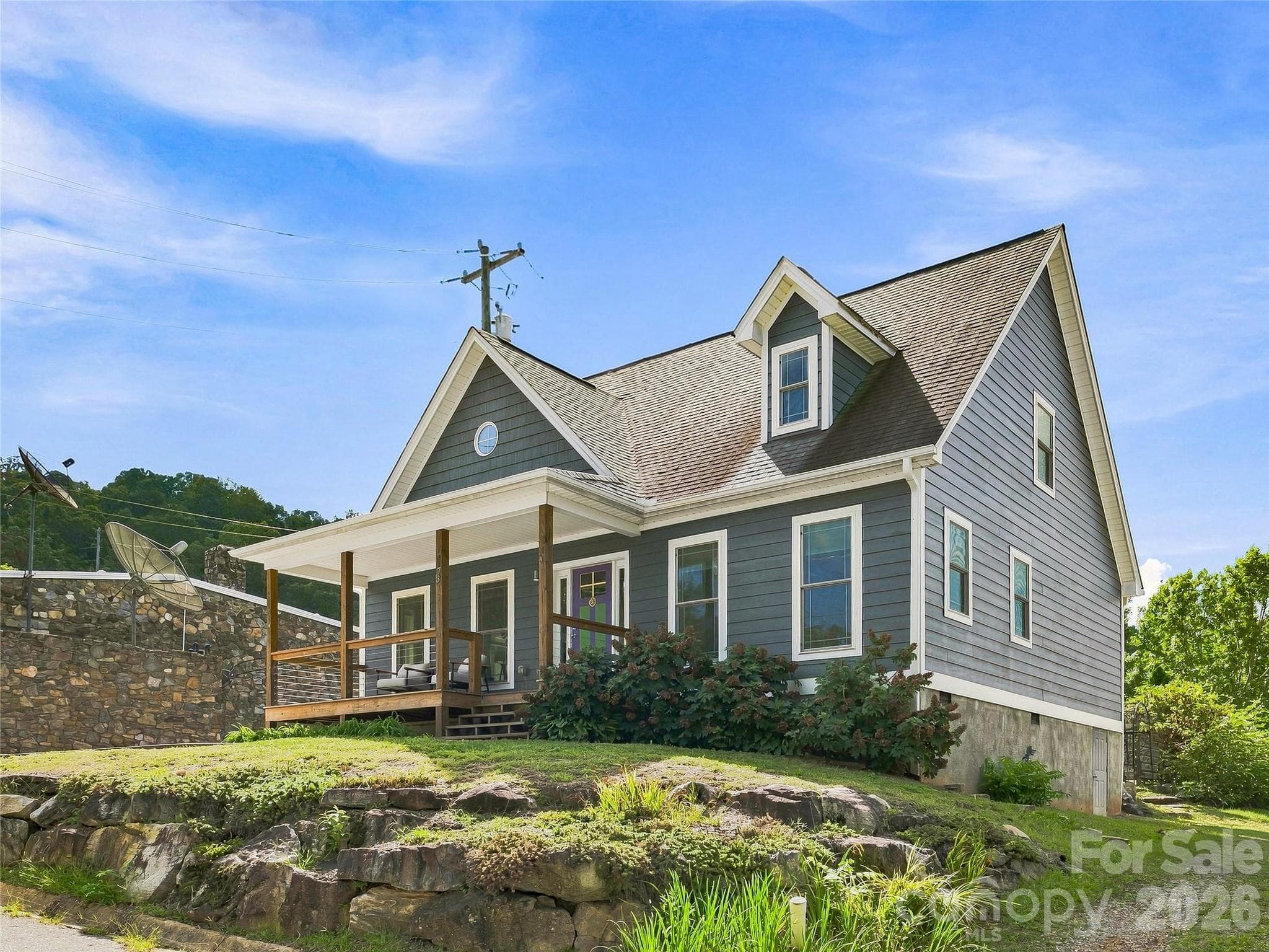 Single Family Residence at 73 Mountain Street, Asheville, photo 3 of 24